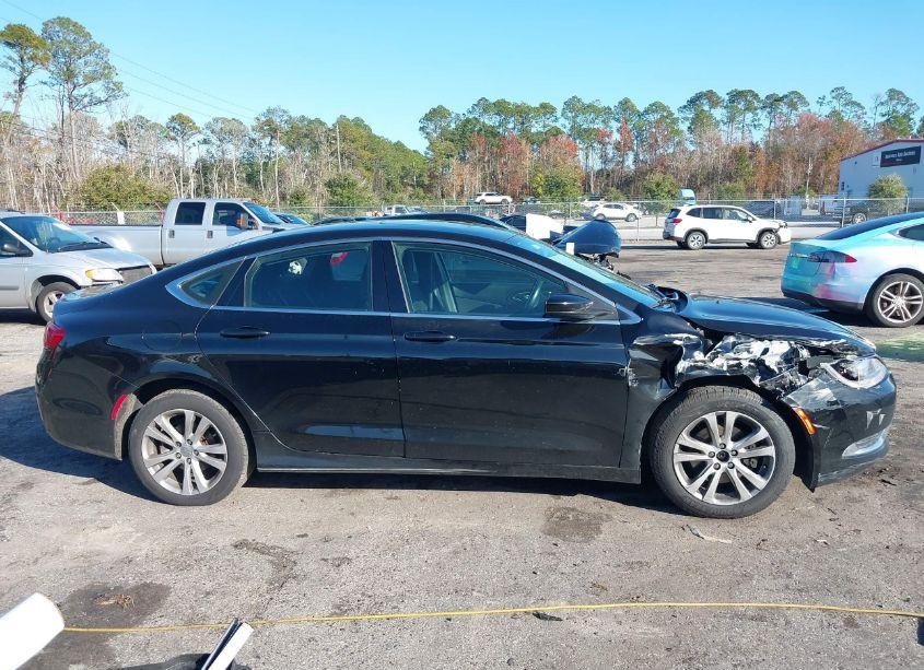 Photo 13 of 2015 Chrysler 200 LIMITED (VIN 1C3CCCAB2FN657551)