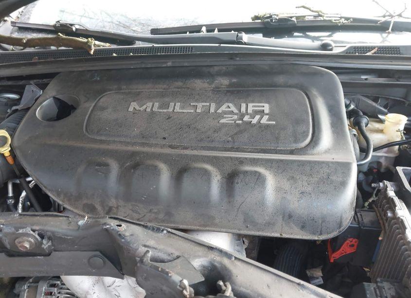 Photo 10 of 2015 Chrysler 200 LIMITED (VIN 1C3CCCAB2FN660997)