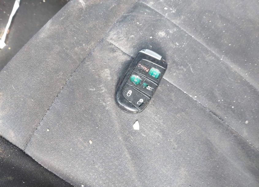 Photo 11 of 2015 Chrysler 200 LIMITED (VIN 1C3CCCAB2FN660997)