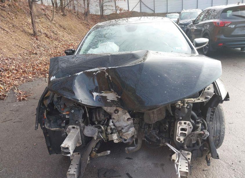 Photo 12 of 2015 Chrysler 200 LIMITED (VIN 1C3CCCAB2FN660997)