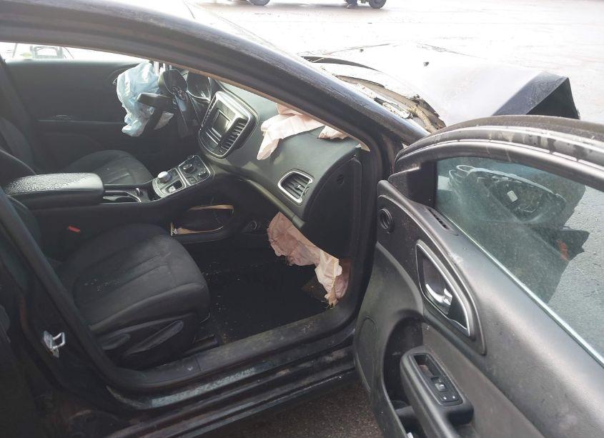 Photo 5 of 2015 Chrysler 200 LIMITED (VIN 1C3CCCAB2FN660997)