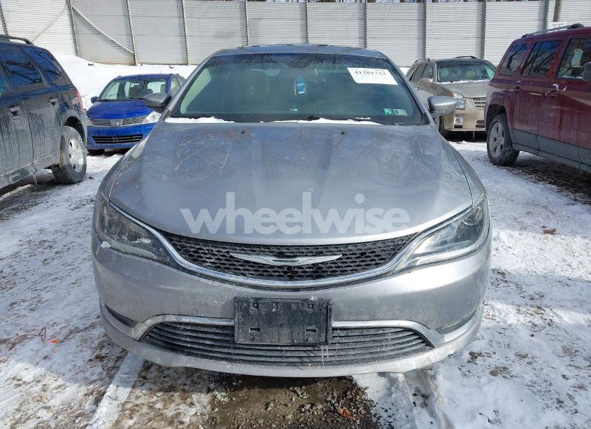 Photo 13 of 2015 Chrysler 200 LIMITED (VIN 1C3CCCAB2FN674656)