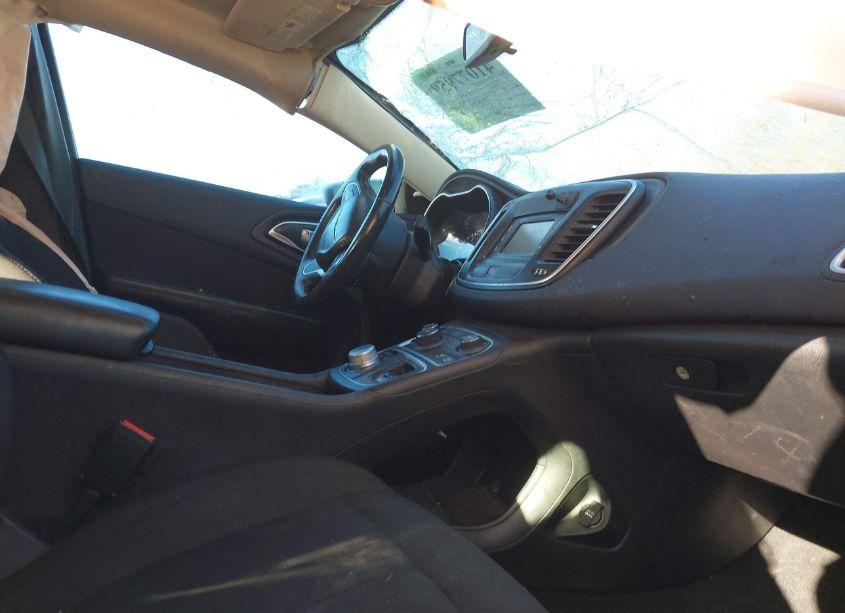 Photo 5 of 2015 Chrysler 200 LIMITED (VIN 1C3CCCAB2FN675306)