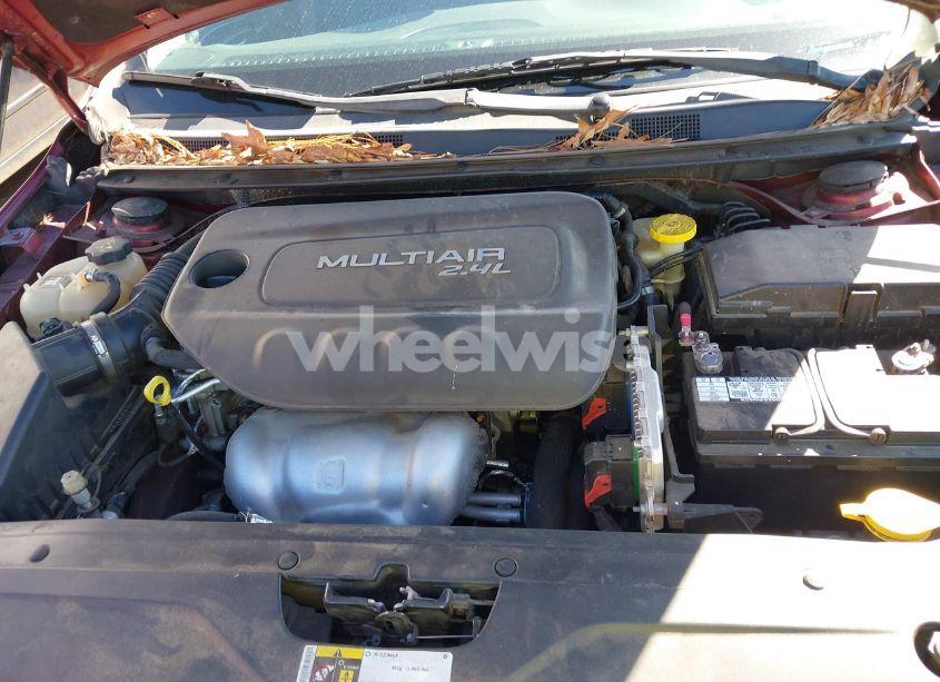 Photo 10 of 2015 Chrysler 200 LIMITED (VIN 1C3CCCAB2FN675340)