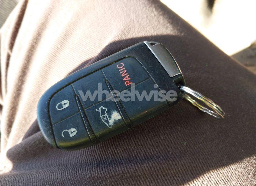 Photo 11 of 2015 Chrysler 200 LIMITED (VIN 1C3CCCAB2FN675340)