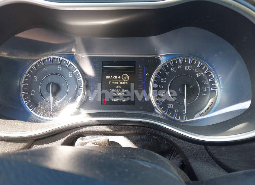 Photo 7 of 2015 Chrysler 200 LIMITED (VIN 1C3CCCAB2FN675340)