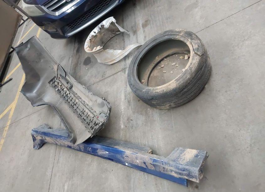 Photo 12 of 2015 Chrysler 200 LIMITED (VIN 1C3CCCAB2FN677976)