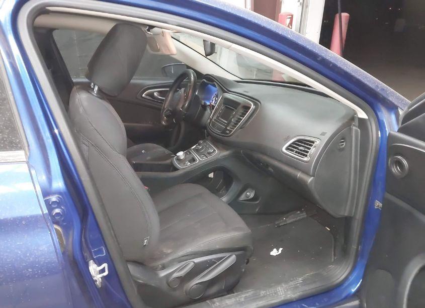 Photo 5 of 2015 Chrysler 200 LIMITED (VIN 1C3CCCAB2FN677976)