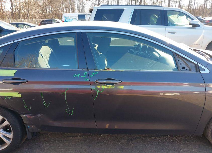 Photo 14 of 2015 Chrysler 200 LIMITED (VIN 1C3CCCAB2FN685396)