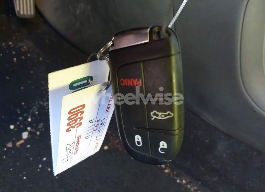 Photo 11 of 2015 Chrysler 200 LIMITED (VIN 1C3CCCAB2FN696933)