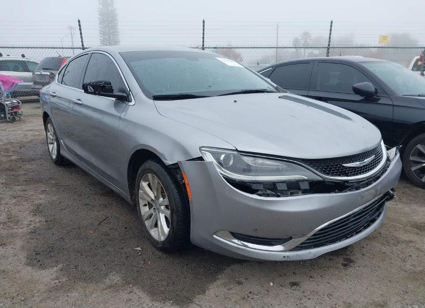 2015 Chrysler 200 LIMITED (VIN 1C3CCCAB2FN702309) main photo