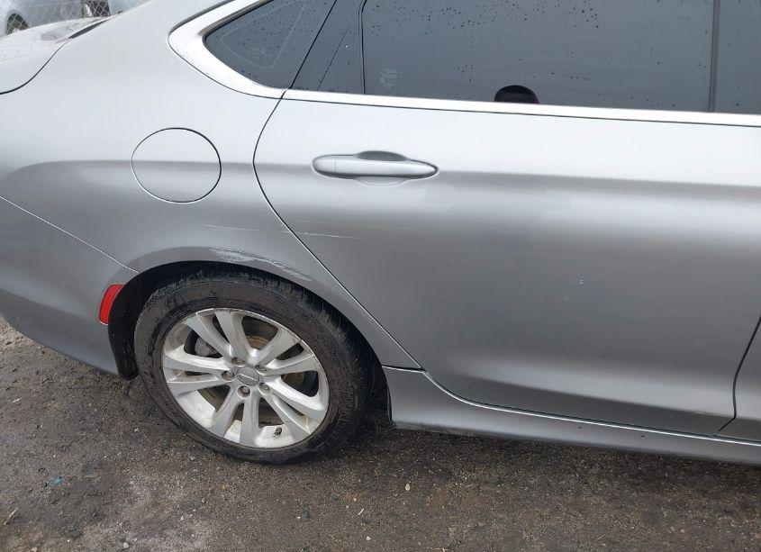 Photo 20 of 2015 Chrysler 200 LIMITED (VIN 1C3CCCAB2FN702309)