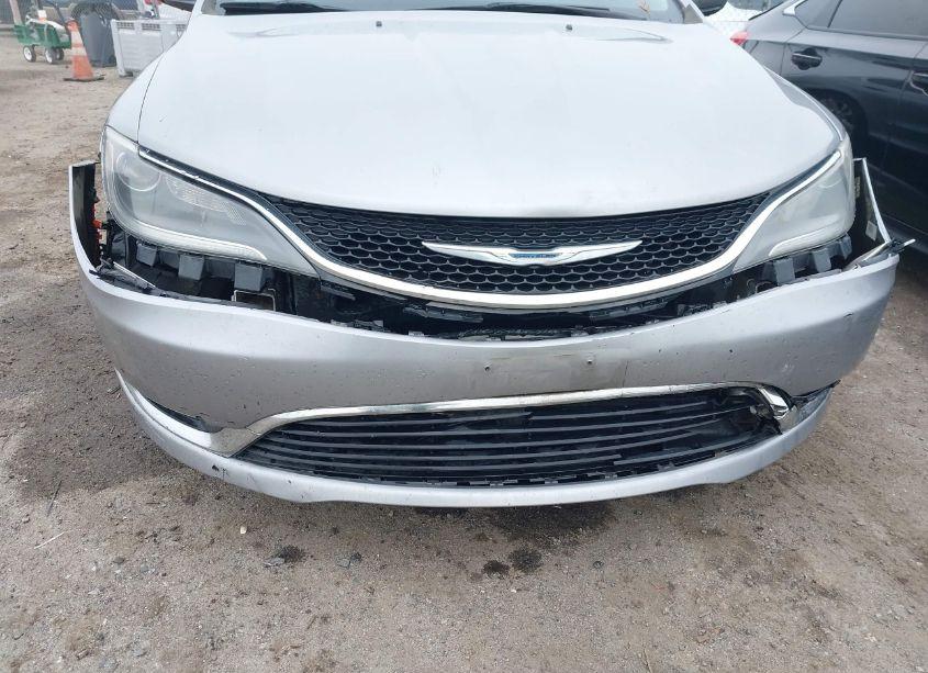 Photo 6 of 2015 Chrysler 200 LIMITED (VIN 1C3CCCAB2FN702309)