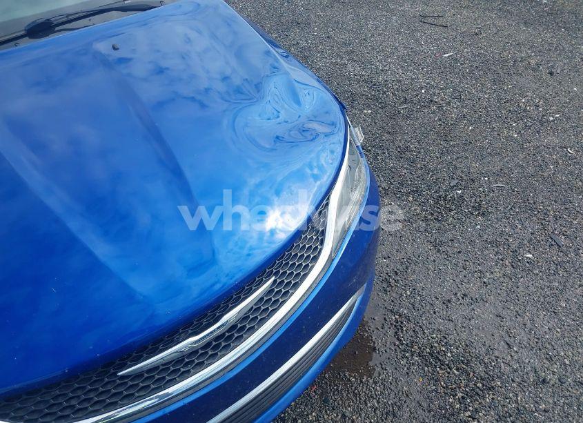 Photo 6 of 2015 Chrysler 200 LIMITED (VIN 1C3CCCAB2FN709437)