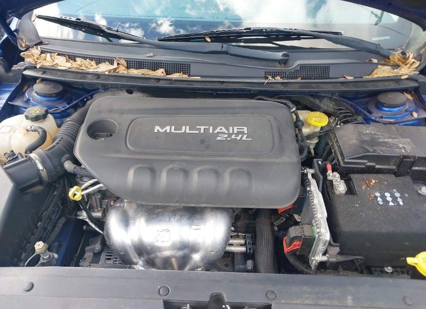 Photo 10 of 2015 Chrysler 200 LIMITED (VIN 1C3CCCAB2FN716856)