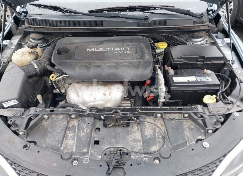 Photo 10 of 2015 Chrysler 200 LIMITED (VIN 1C3CCCAB2FN720504)