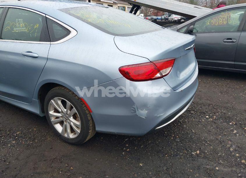 Photo 6 of 2015 Chrysler 200 LIMITED (VIN 1C3CCCAB2FN720504)
