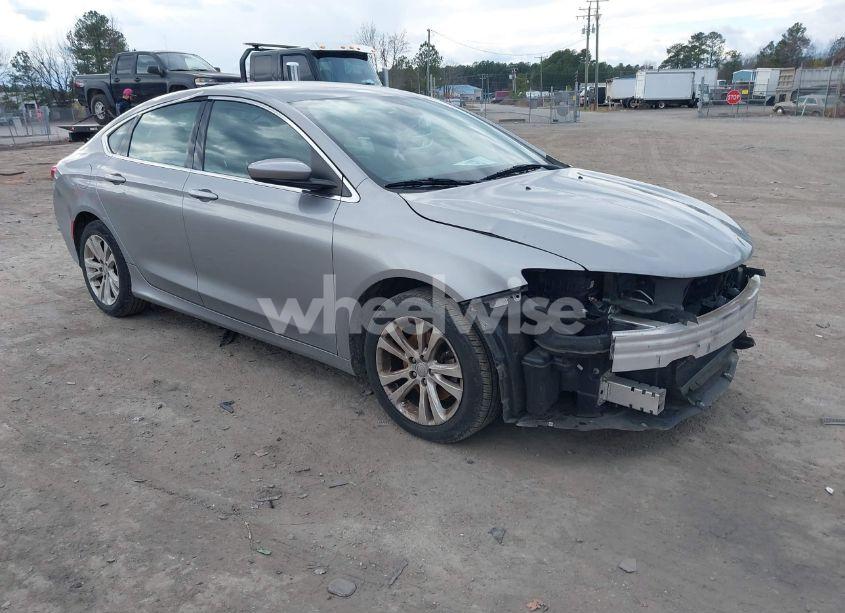 2015 Chrysler 200 LIMITED (VIN 1C3CCCAB2FN729168) main photo