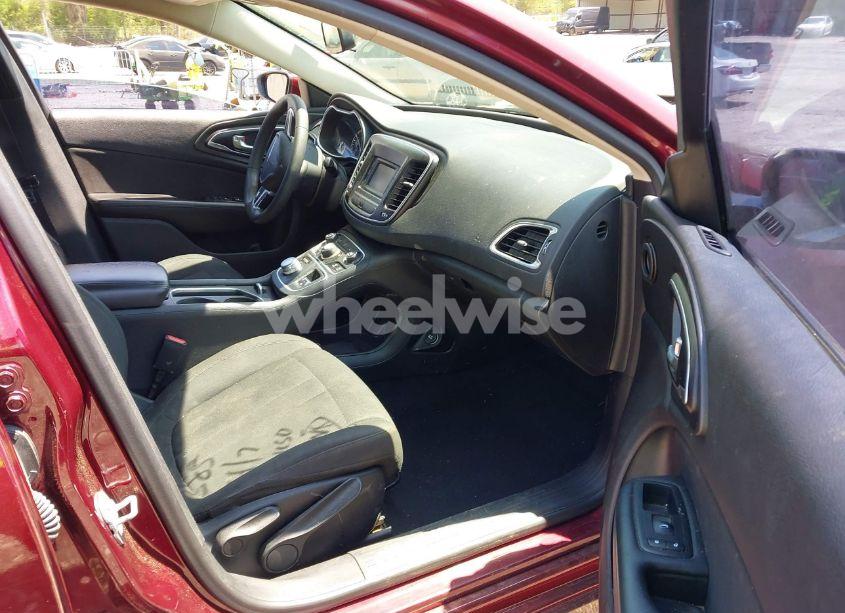 Photo 5 of 2016 Chrysler 200 LIMITED (VIN 1C3CCCAB2GN145385)