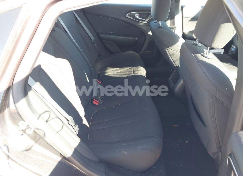 Photo 8 of 2016 Chrysler 200 LIMITED (VIN 1C3CCCAB2GN171937)