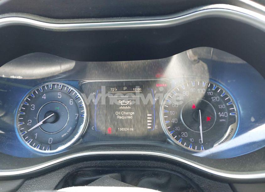 Photo 7 of 2016 Chrysler 200 LIMITED (VIN 1C3CCCAB2GN176829)