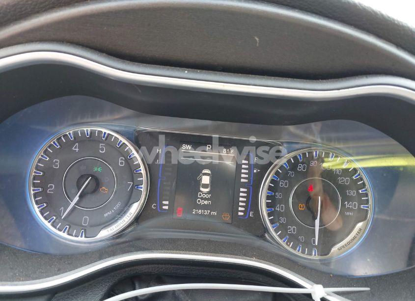 Photo 7 of 2016 Chrysler 200 LIMITED PLATINUM (VIN 1C3CCCAB2GN189757)