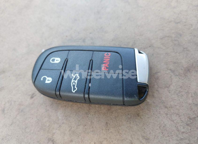 Photo 11 of 2016 Chrysler 200 LIMITED (VIN 1C3CCCAB2GN189998)