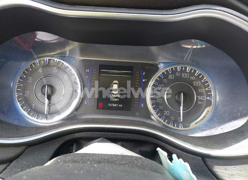 Photo 7 of 2016 Chrysler 200 LIMITED (VIN 1C3CCCAB2GN189998)