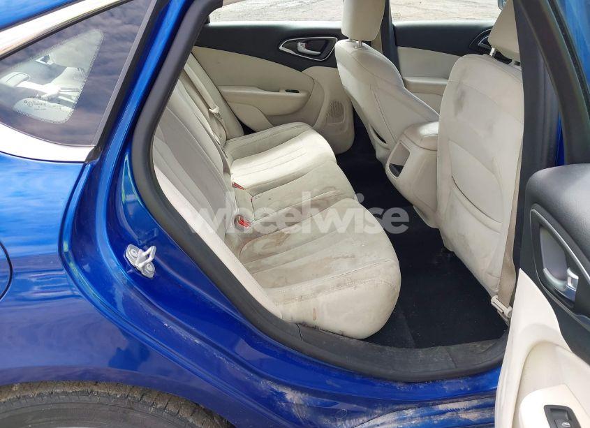 Photo 8 of 2016 Chrysler 200 LIMITED (VIN 1C3CCCAB2GN189998)