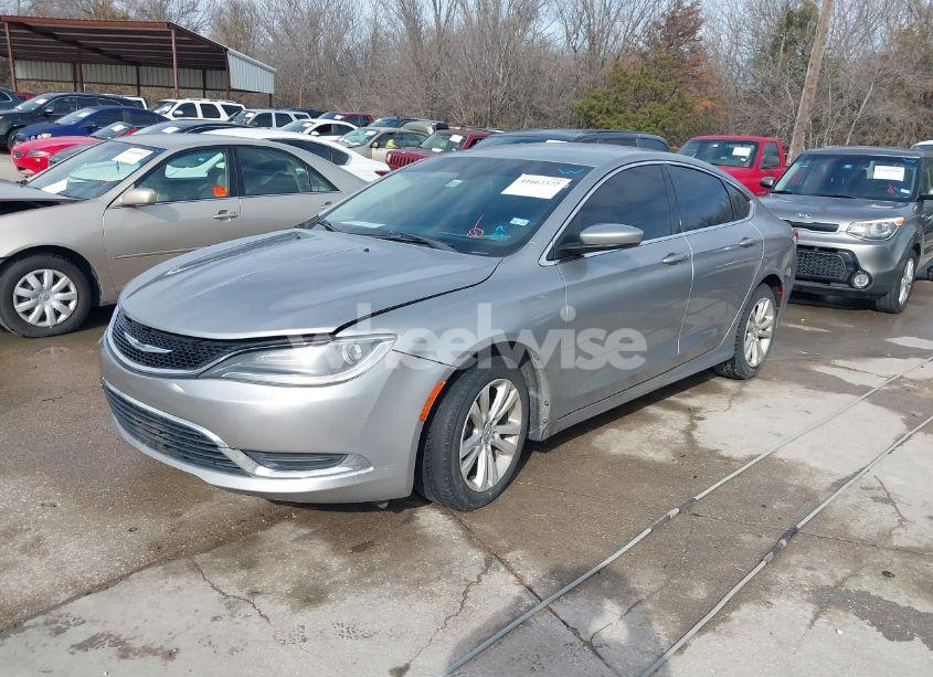 Photo 2 of 2016 Chrysler 200 LIMITED PLATINUM (VIN 1C3CCCAB2GN191931)