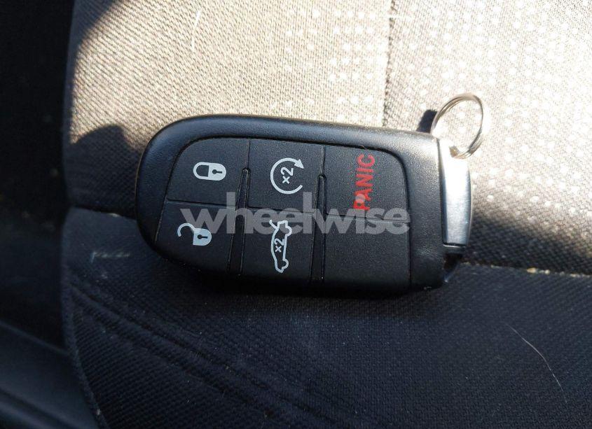 Photo 11 of 2015 Chrysler 200 LIMITED (VIN 1C3CCCAB3FN559175)