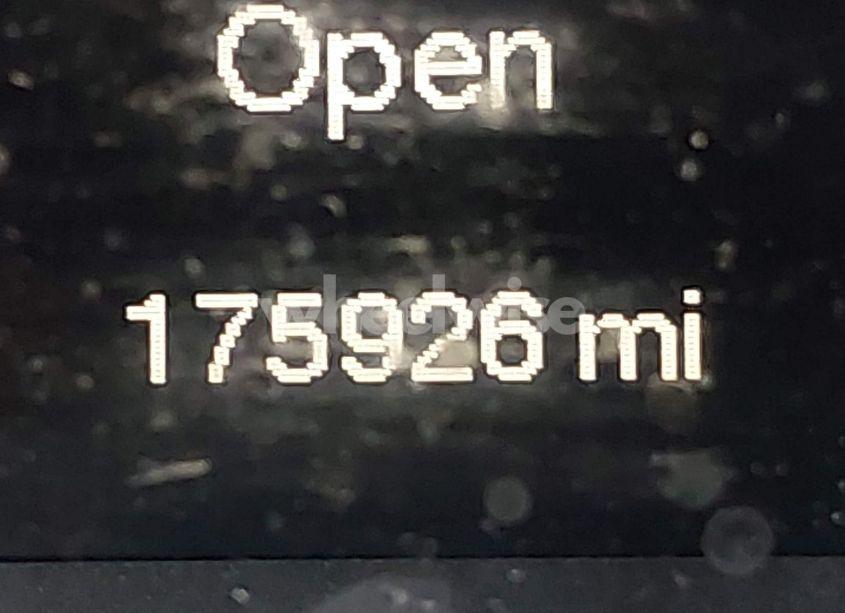 Photo 7 of 2015 Chrysler 200 LIMITED (VIN 1C3CCCAB3FN560052)