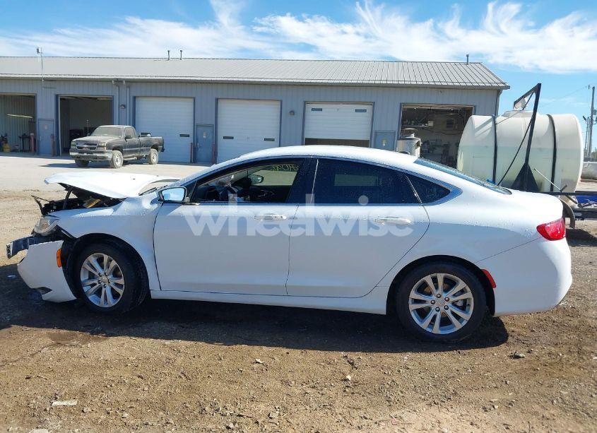 Photo 14 of 2015 Chrysler 200 LIMITED (VIN 1C3CCCAB3FN560794)