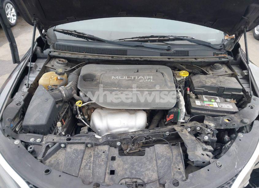 Photo 10 of 2015 Chrysler 200 LIMITED (VIN 1C3CCCAB3FN563260)