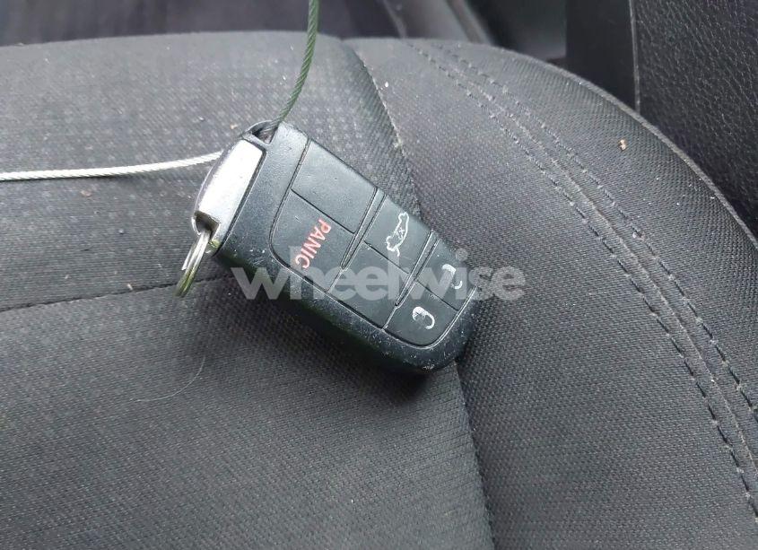 Photo 11 of 2015 Chrysler 200 LIMITED (VIN 1C3CCCAB3FN563260)