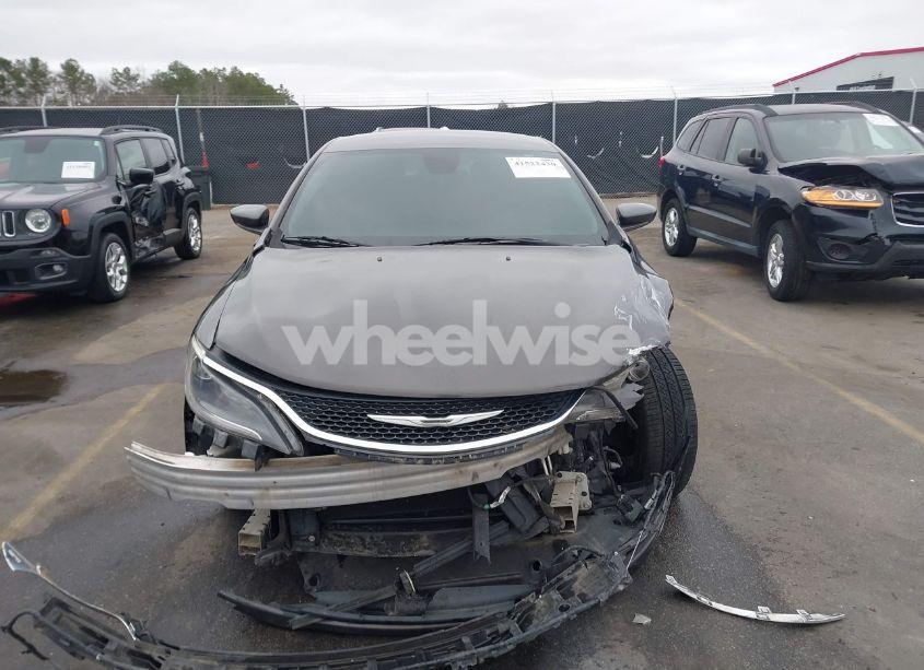 Photo 12 of 2015 Chrysler 200 LIMITED (VIN 1C3CCCAB3FN563260)