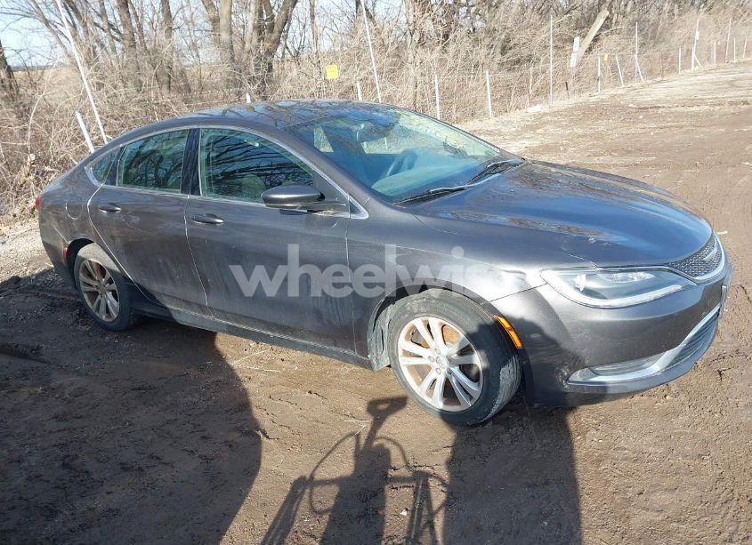 2015 Chrysler 200 LIMITED (VIN 1C3CCCAB3FN570130) main photo