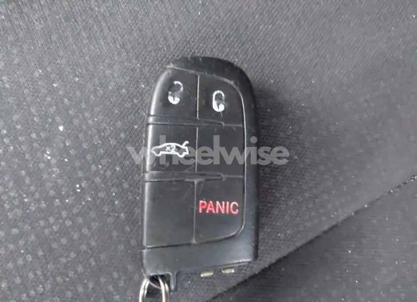 Photo 11 of 2015 Chrysler 200 LIMITED (VIN 1C3CCCAB3FN580561)