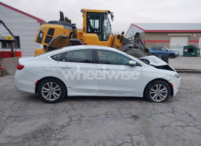 Photo 13 of 2015 Chrysler 200 LIMITED (VIN 1C3CCCAB3FN580561)