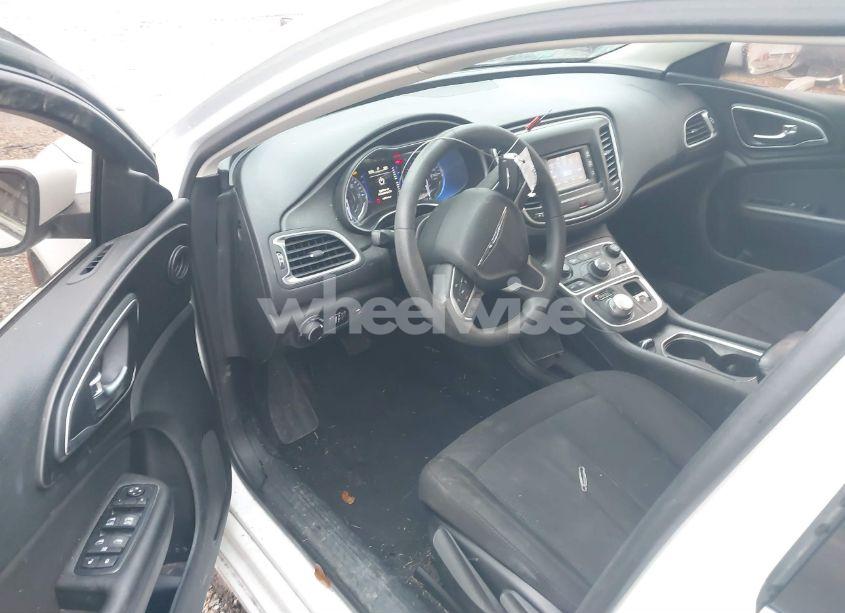 Photo 13 of 2015 Chrysler 200 LIMITED (VIN 1C3CCCAB3FN586487)