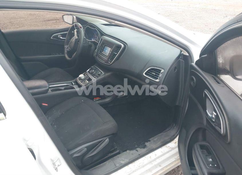 Photo 5 of 2015 Chrysler 200 LIMITED (VIN 1C3CCCAB3FN586487)