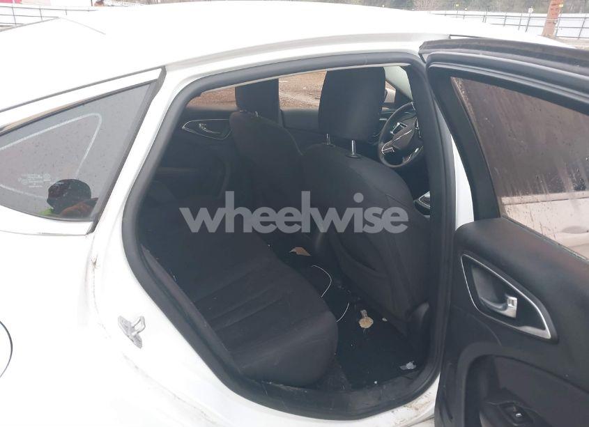 Photo 8 of 2015 Chrysler 200 LIMITED (VIN 1C3CCCAB3FN586487)