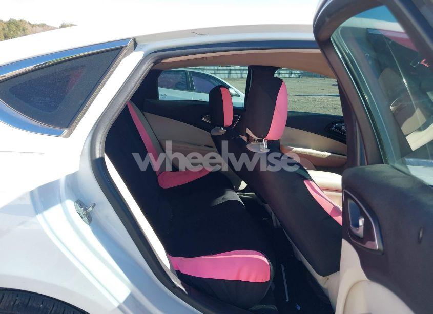 Photo 8 of 2015 Chrysler 200 LIMITED (VIN 1C3CCCAB3FN608469)