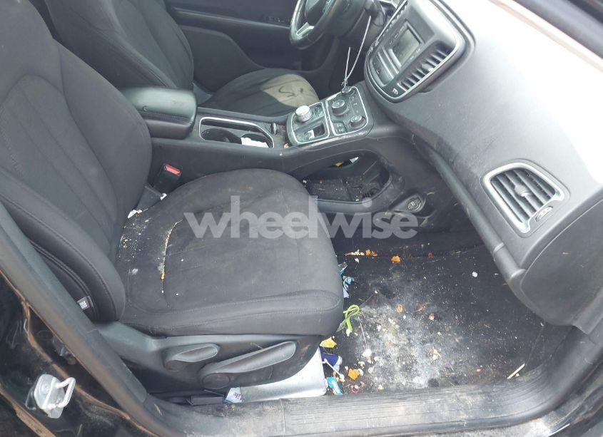 Photo 5 of 2015 Chrysler 200 LIMITED (VIN 1C3CCCAB3FN616992)