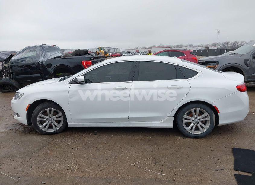Photo 14 of 2015 Chrysler 200 LIMITED (VIN 1C3CCCAB3FN666758)
