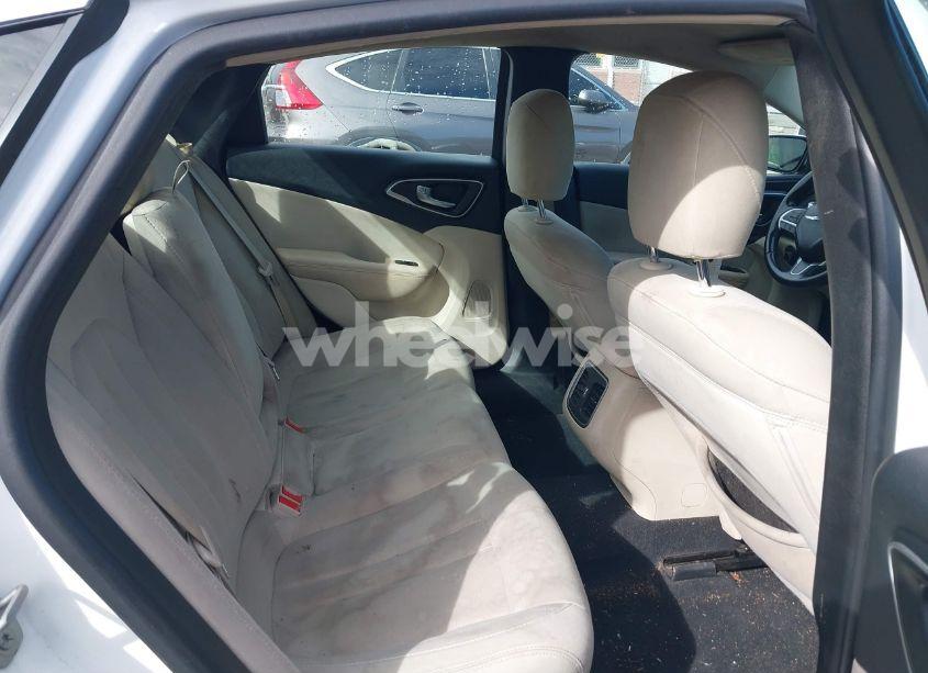 Photo 8 of 2015 Chrysler 200 LIMITED (VIN 1C3CCCAB3FN673564)