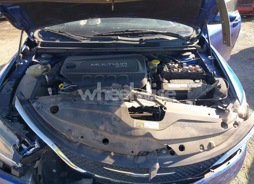 Photo 10 of 2015 Chrysler 200 LIMITED (VIN 1C3CCCAB3FN674293)