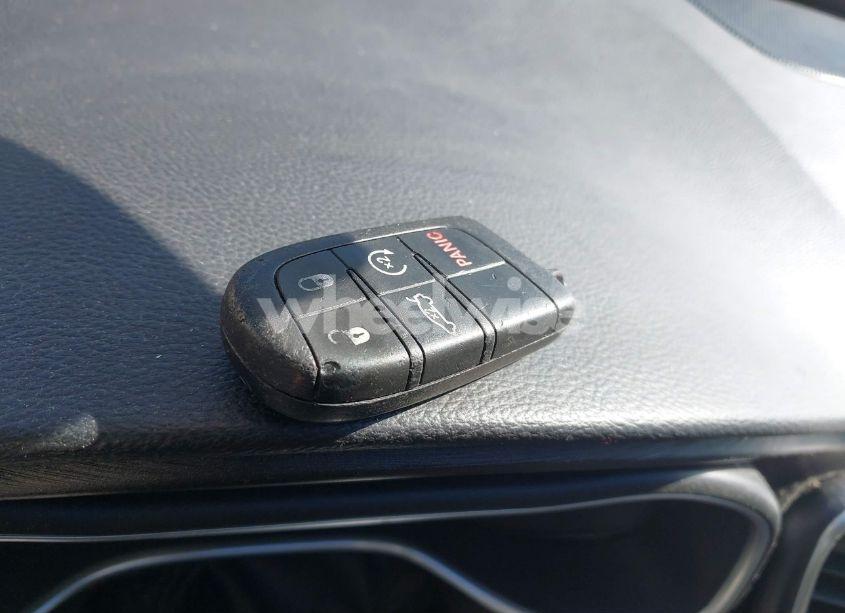 Photo 11 of 2015 Chrysler 200 LIMITED (VIN 1C3CCCAB3FN684029)