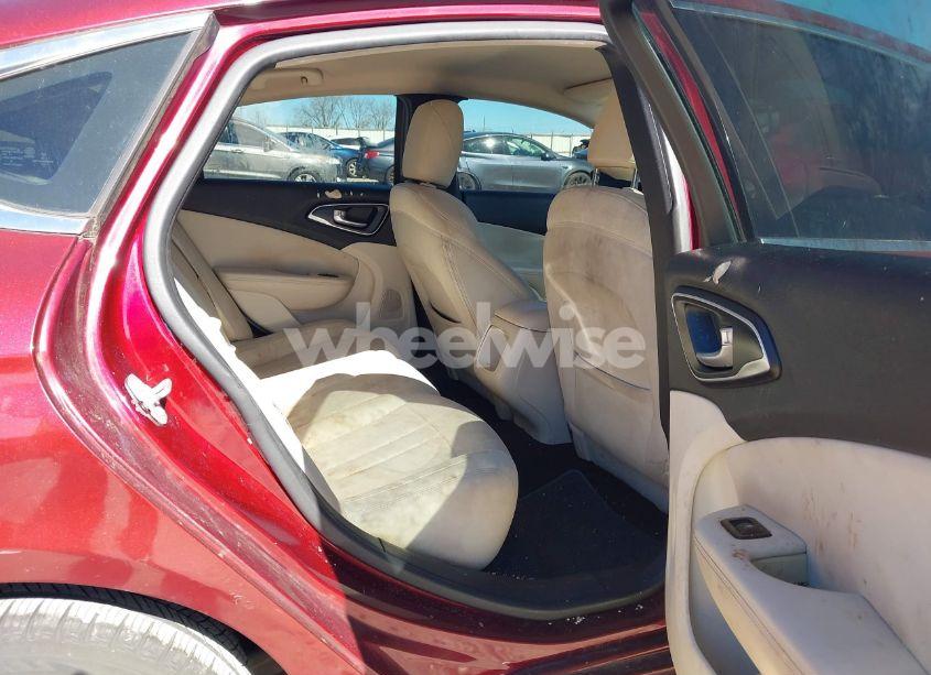 Photo 8 of 2015 Chrysler 200 LIMITED (VIN 1C3CCCAB3FN684029)