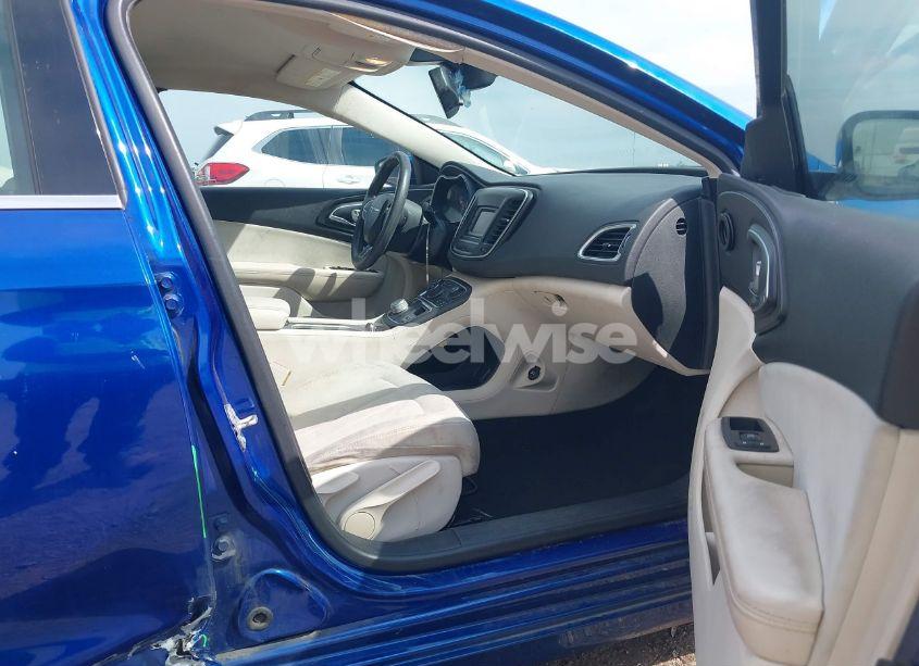 Photo 5 of 2015 Chrysler 200 LIMITED (VIN 1C3CCCAB3FN684192)